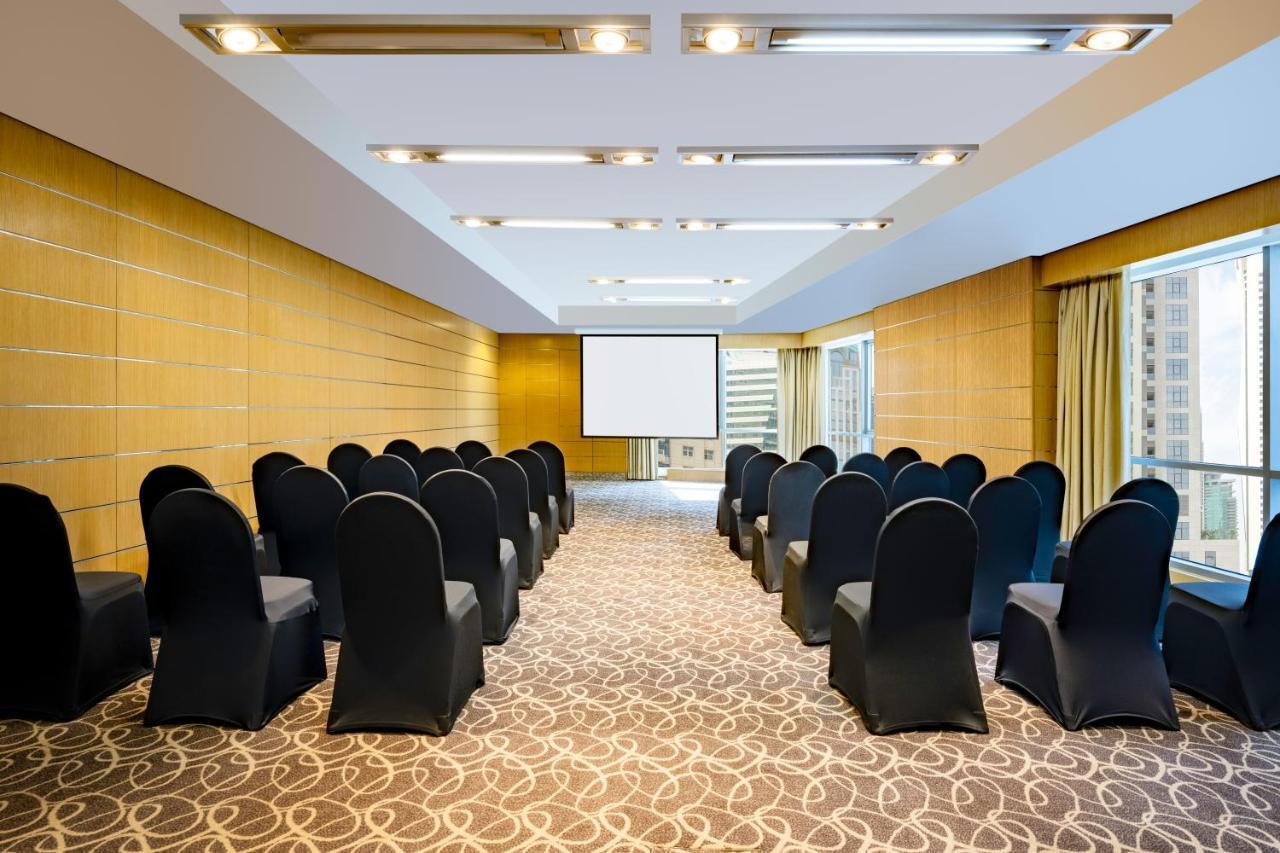 Qabila Westbay Hotel By Marriott Doha Bagian luar foto Meeting room