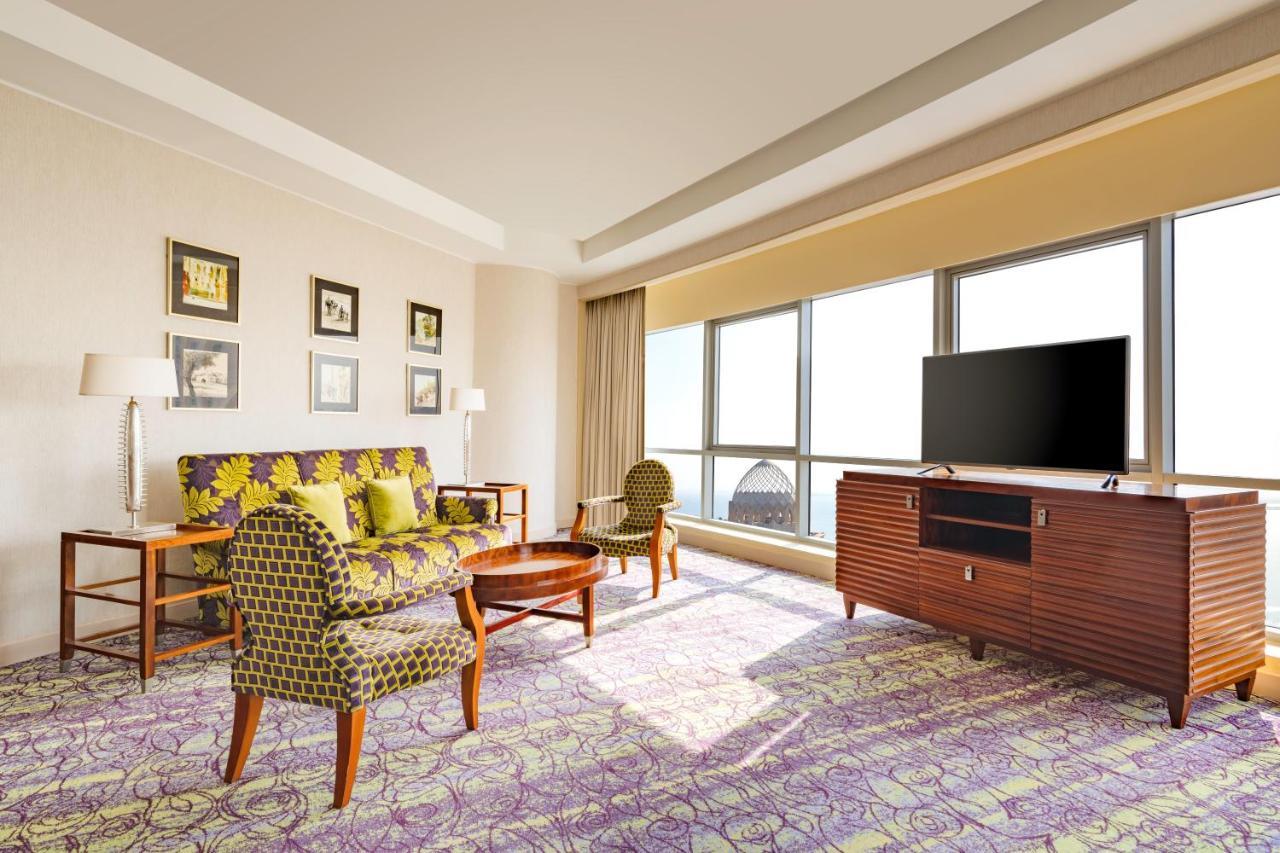 Qabila Westbay Hotel By Marriott Doha Bagian luar foto Living room