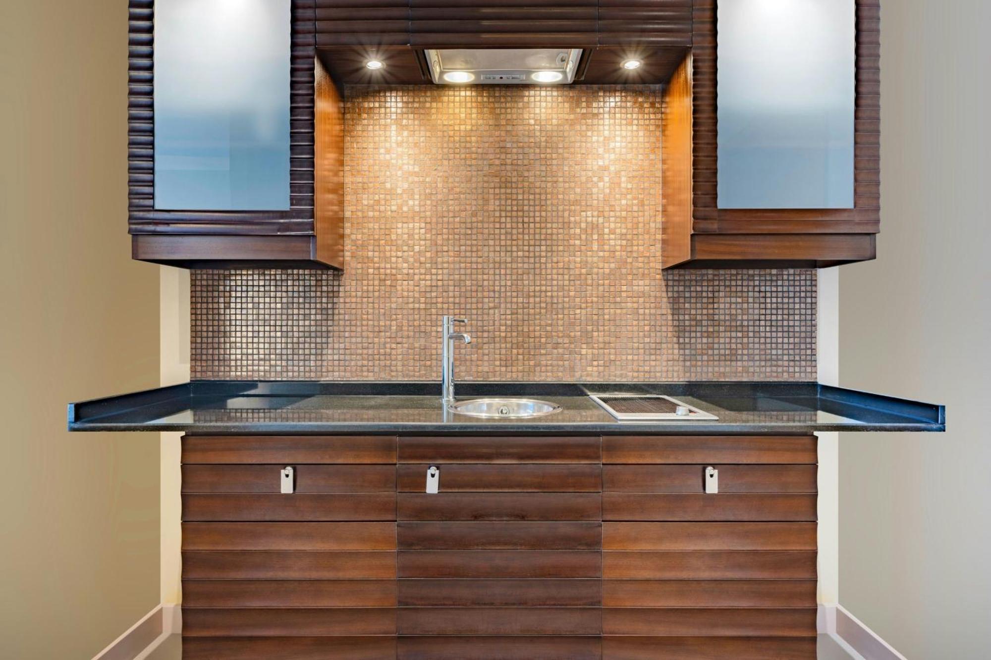 Qabila Westbay Hotel By Marriott Doha Bagian luar foto A kitchen with a single-bowl sink